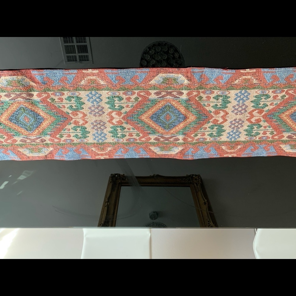 Table runner - Picture 6 of 8